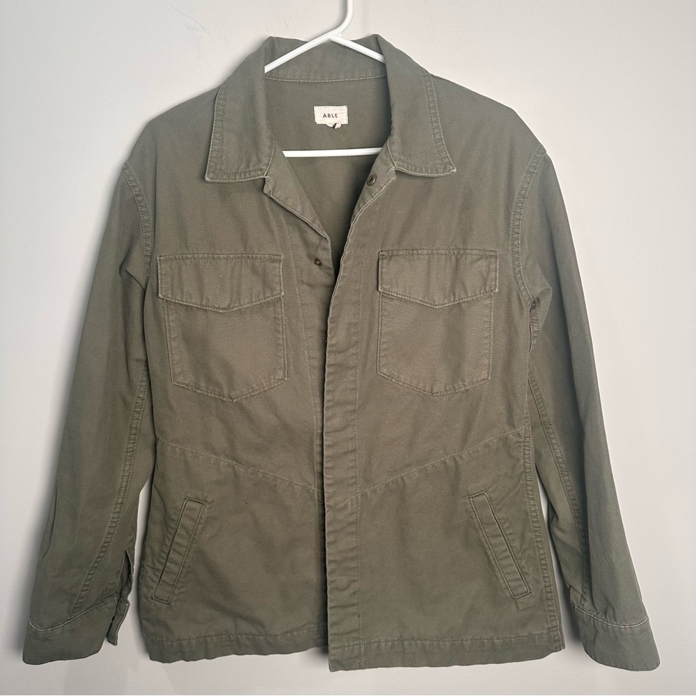 Able green military jacket women’s large